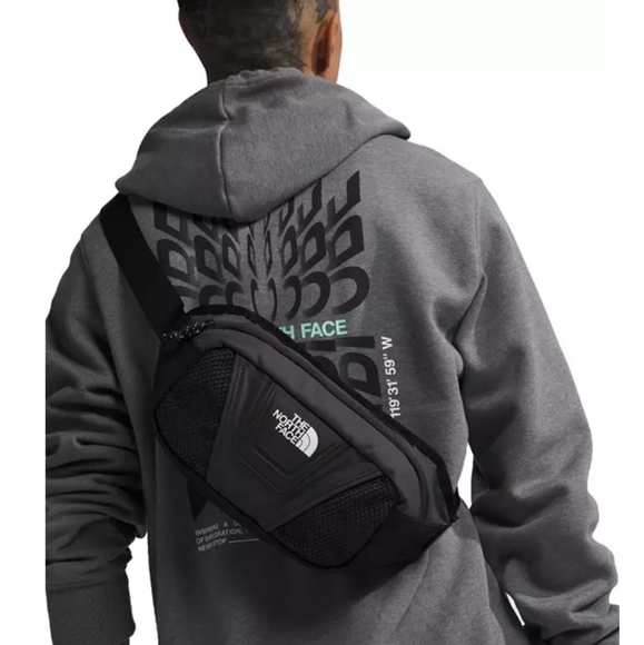 The North Face Hip Bag - Picture 1 of 16